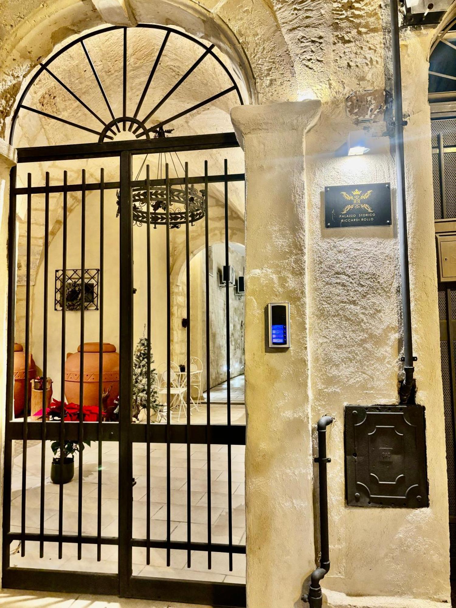 Palazzo Storico Riccardi Rollo *